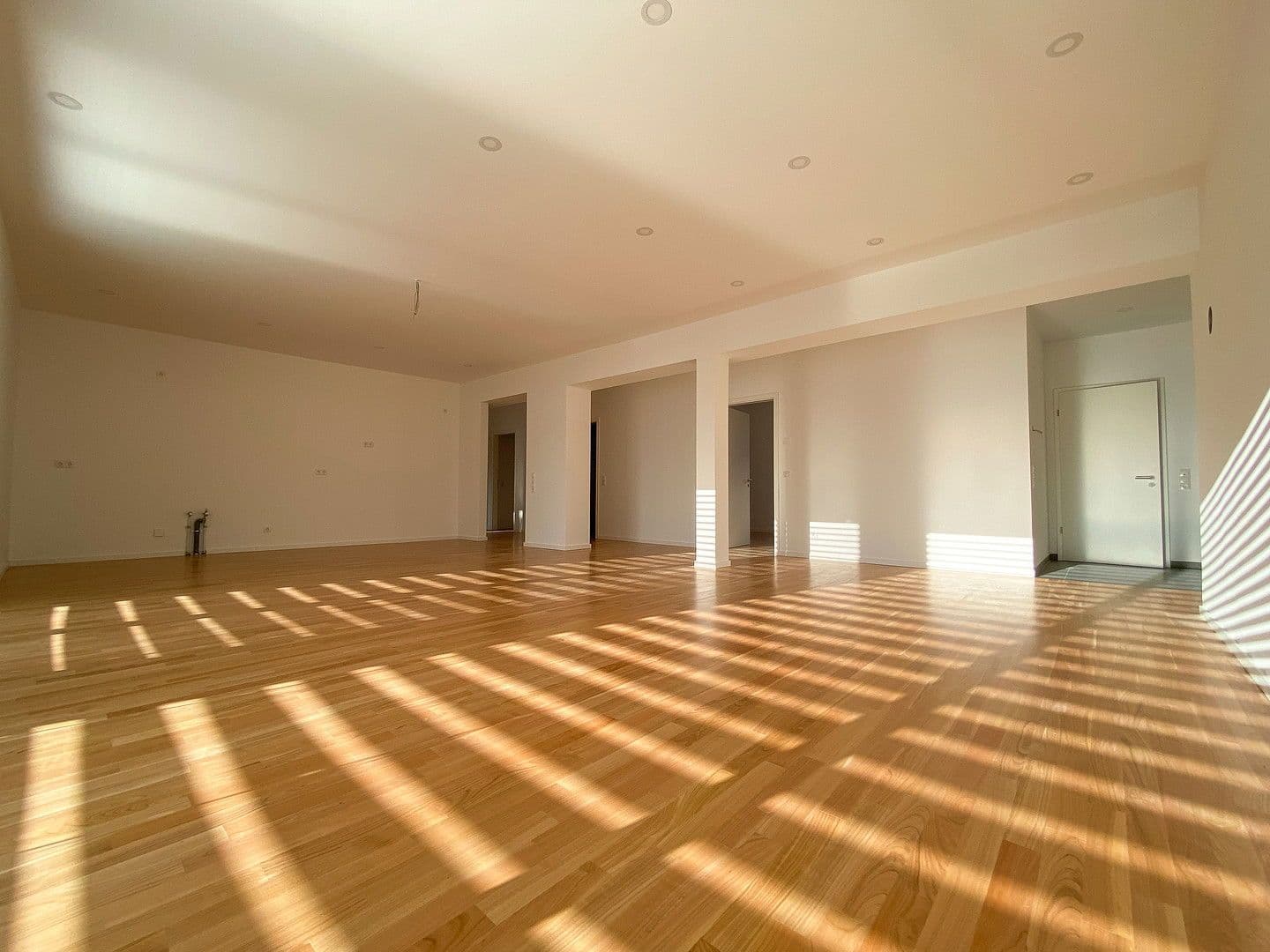 3 bedroom with open-plan kitchen flat to rent, 175 m², Koblenz, Rhineland-Palatinate 3 bedroom with open-plan kitchen flat to rent, 175 m², Koblenz, Rhineland-Palatinate