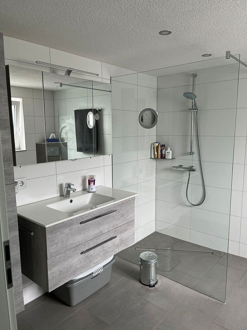 1 bedroom with open-plan kitchen flat to rent, 75 m², Öpfingen, Baden-Württemberg 1 bedroom with open-plan kitchen flat to rent, 75 m², Öpfingen, Baden-Württemberg