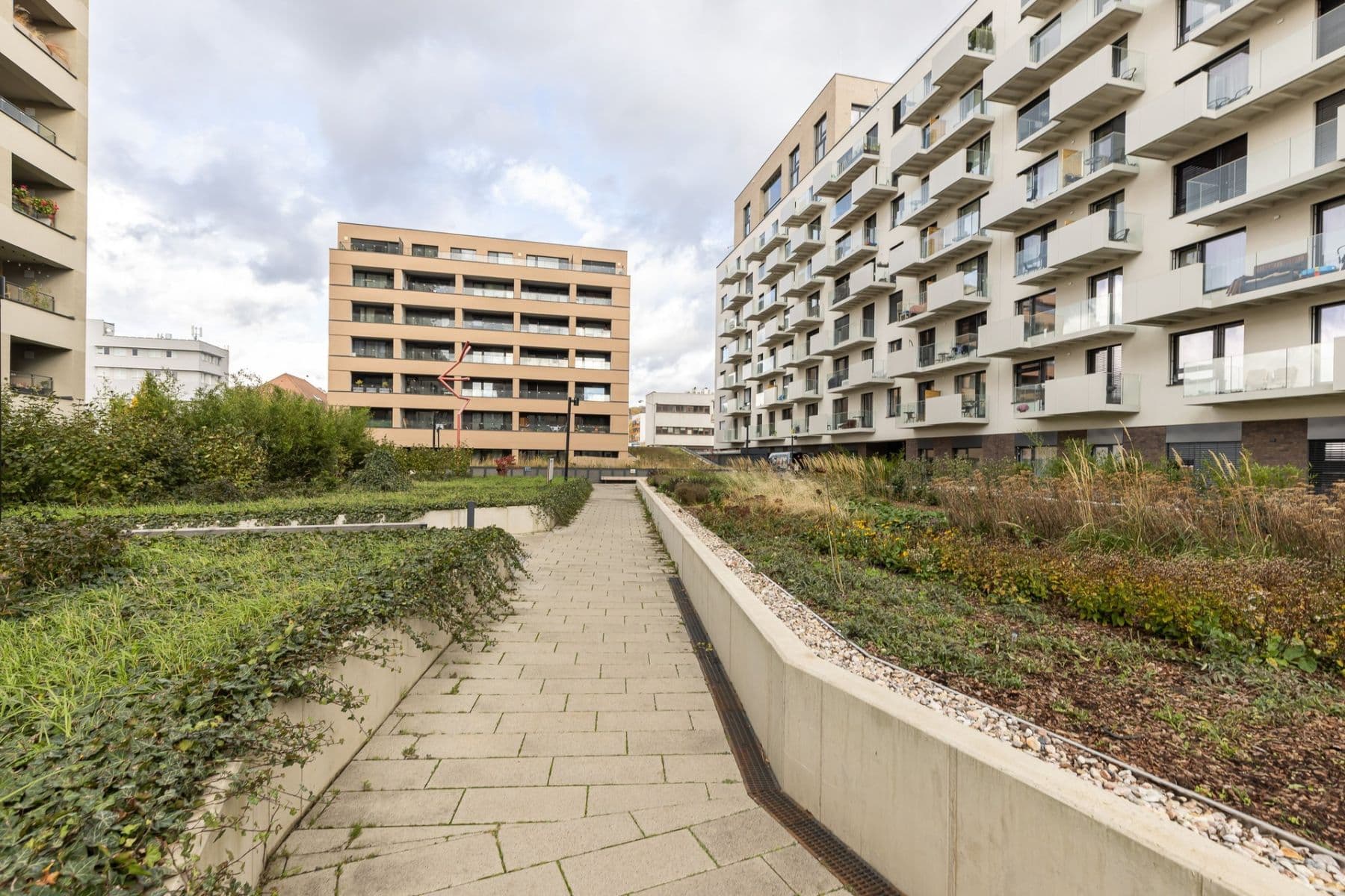 Studio flat to rent, 37 m², Fafkových, Prague, Prague Studio flat to rent, 37 m², Fafkových, Prague, Prague