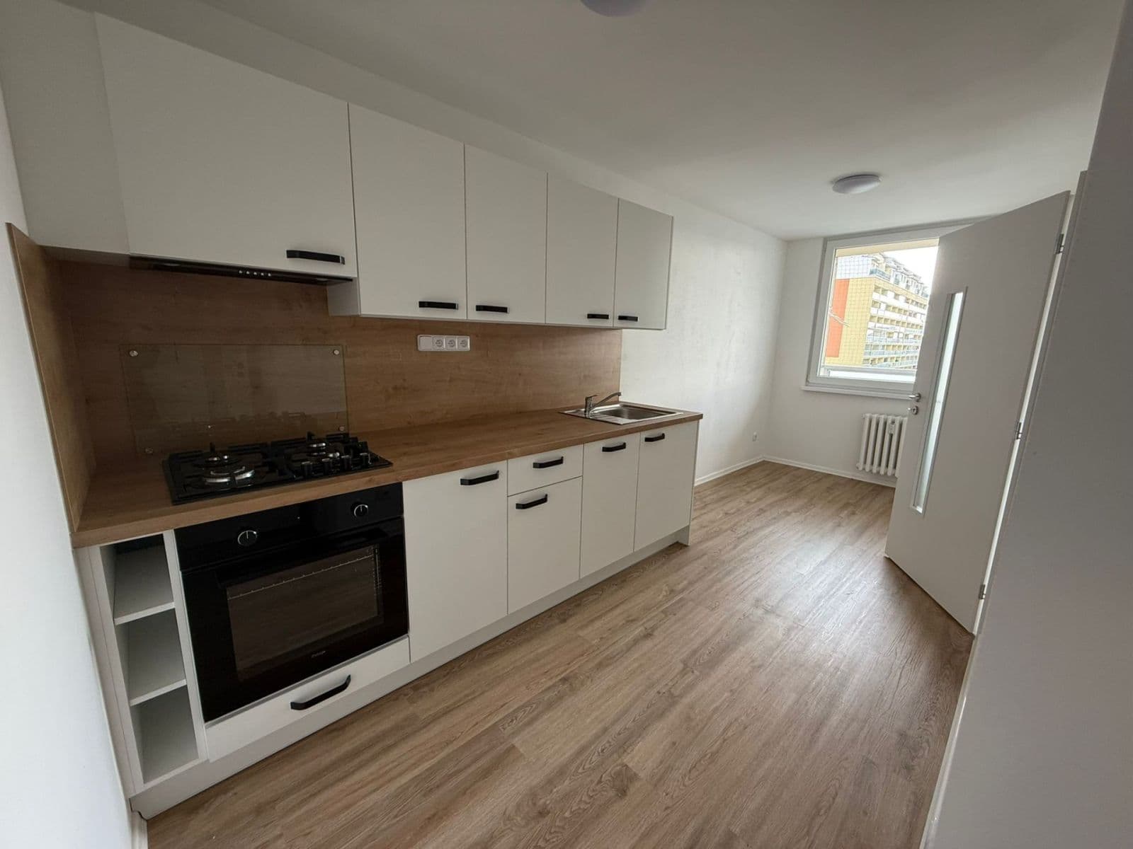 3 bedroom flat to rent, 77 m², Krausova, Prague, Prague 3 bedroom flat to rent, 77 m², Krausova, Prague, Prague