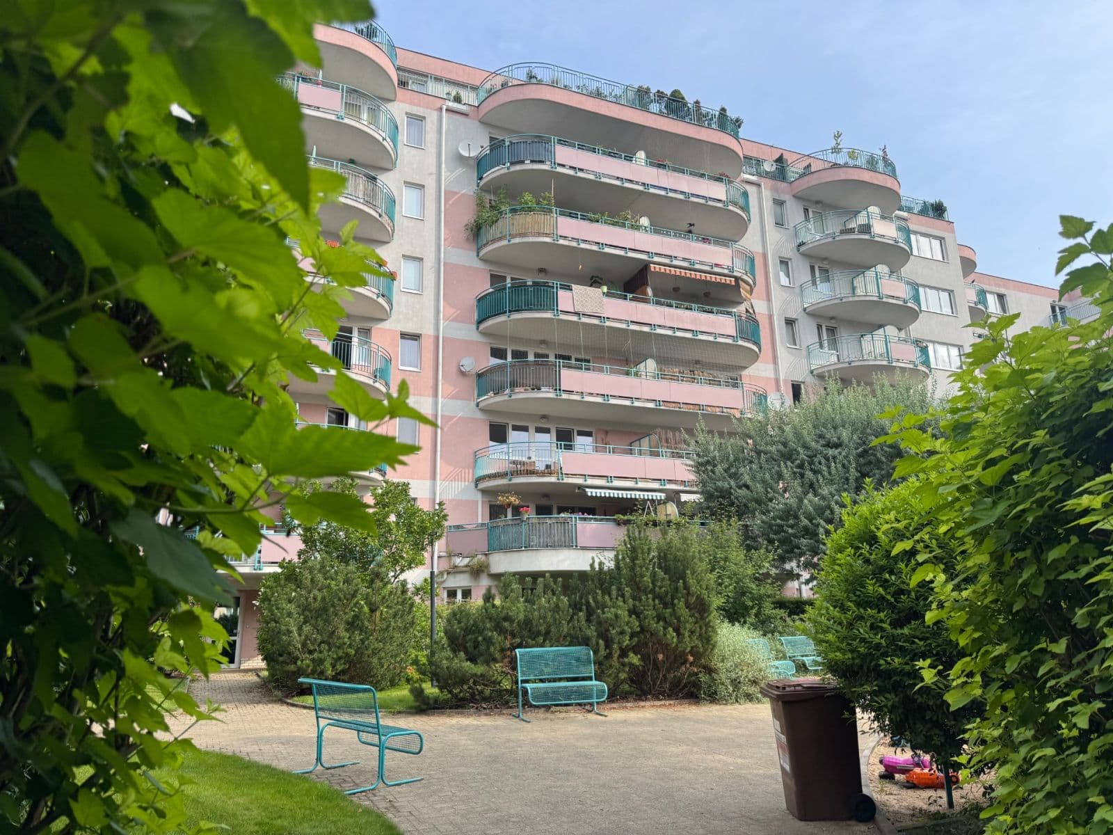 Studio flat to rent, 38 m², Gutova, Prague, Prague Studio flat to rent, 38 m², Gutova, Prague, Prague