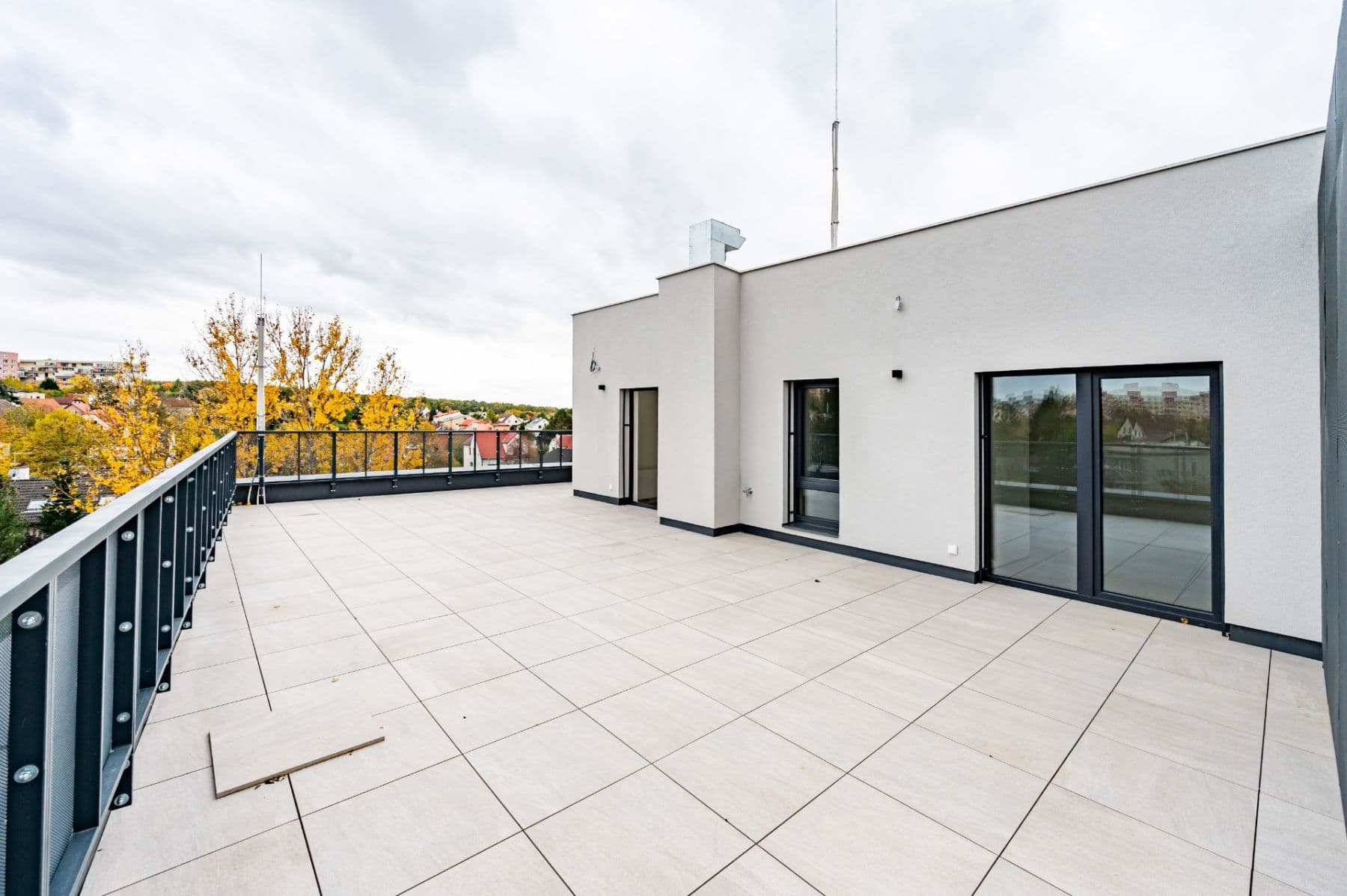 3 bedroom with open-plan kitchen flat for sale, 120 m², Milánská, Prague, Prague 3 bedroom with open-plan kitchen flat for sale, 120 m², Milánská, Prague, Prague