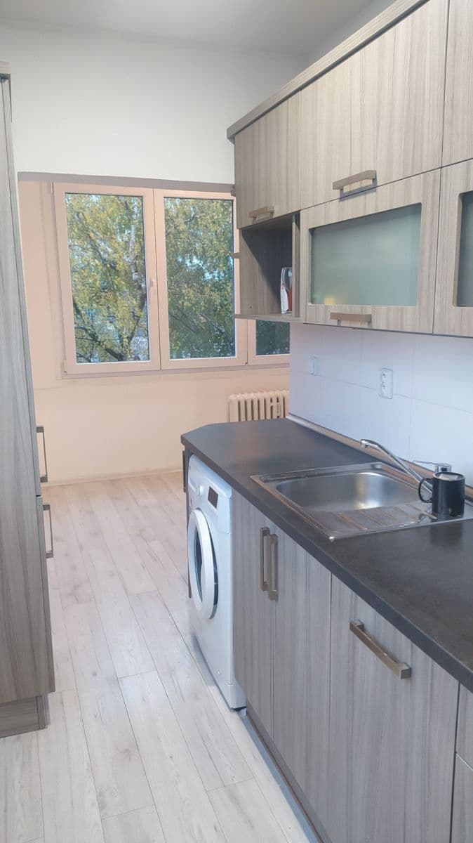 2 bedroom flat to rent, 57 m², Zachariášova, České Budějovice, Jihočeský Region 2 bedroom flat to rent, 57 m², Zachariášova, České Budějovice, Jihočeský Region