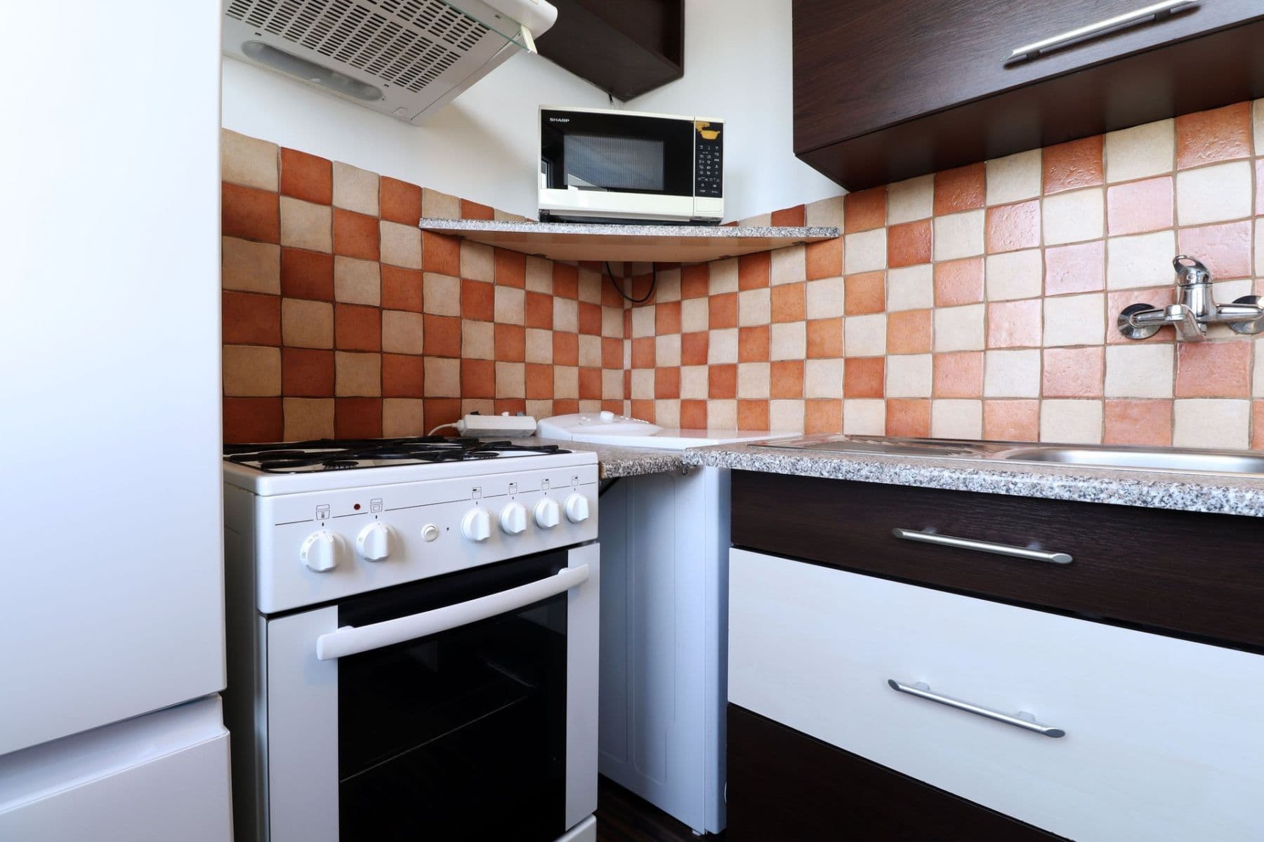 2 bedroom flat to rent, 54 m², Maďarská, Kladno, Středočeský Region 2 bedroom flat to rent, 54 m², Maďarská, Kladno, Středočeský Region