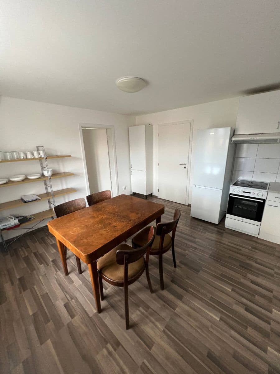 2 bedroom flat to rent, 65 m², Čertouská, Prague, Prague 2 bedroom flat to rent, 65 m², Čertouská, Prague, Prague