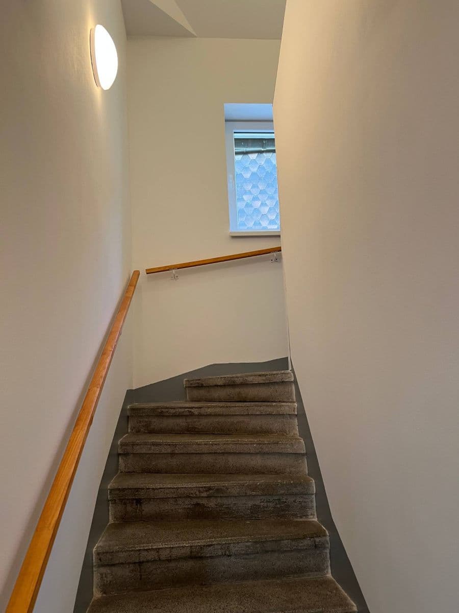 2 bedroom flat to rent, 65 m², Čertouská, Prague, Prague 2 bedroom flat to rent, 65 m², Čertouská, Prague, Prague