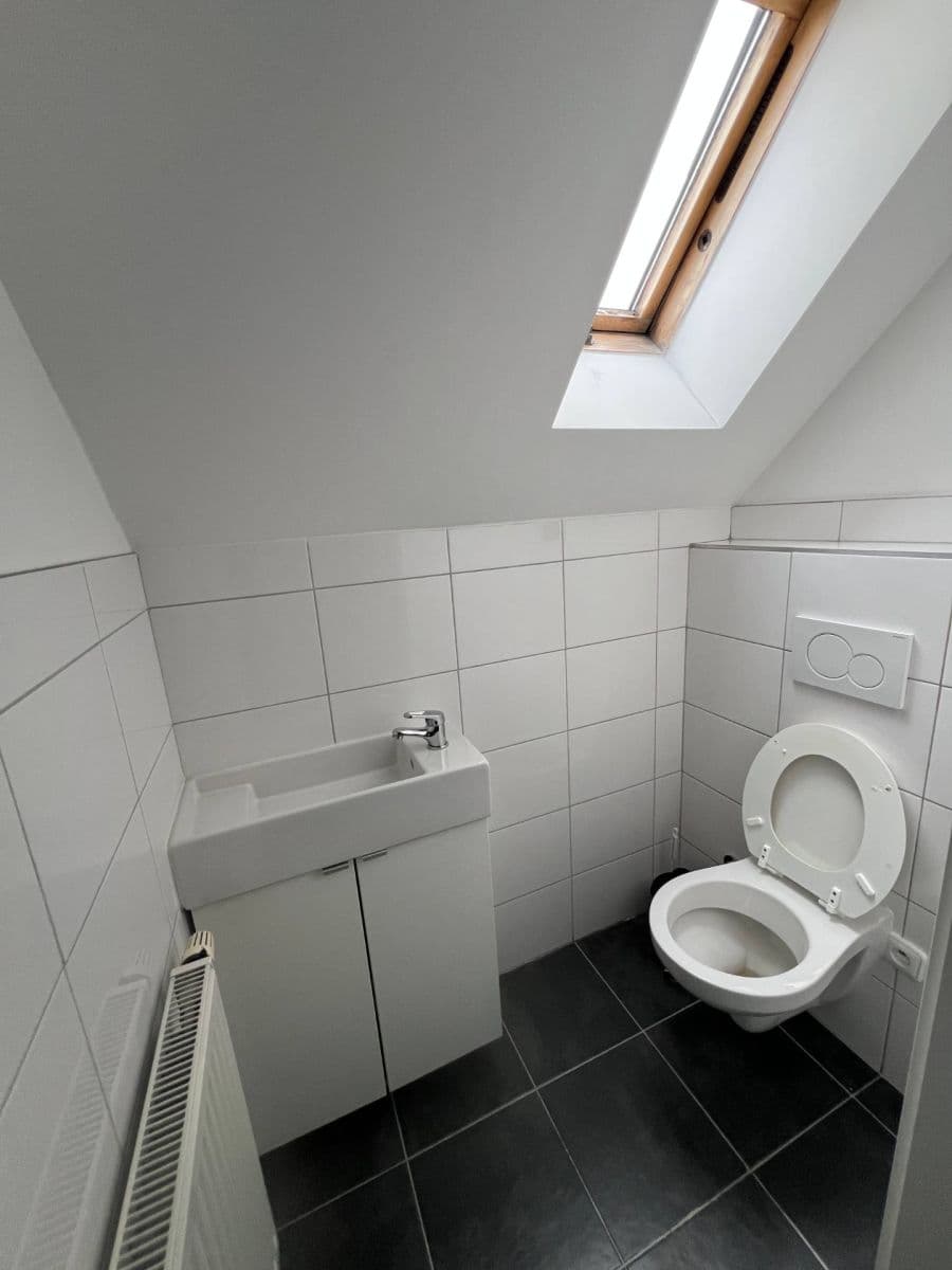 2 bedroom flat to rent, 65 m², Čertouská, Prague, Prague 2 bedroom flat to rent, 65 m², Čertouská, Prague, Prague