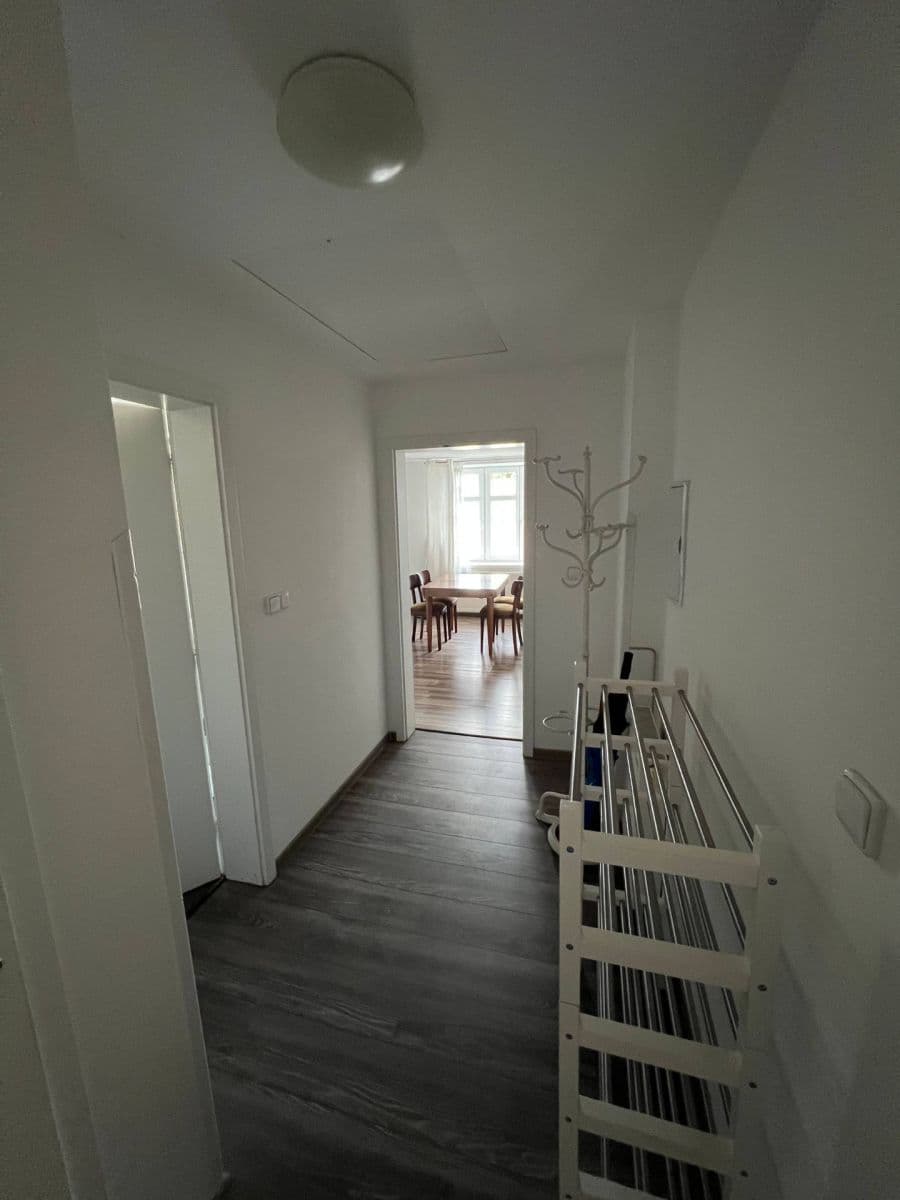 2 bedroom flat to rent, 65 m², Čertouská, Prague, Prague 2 bedroom flat to rent, 65 m², Čertouská, Prague, Prague