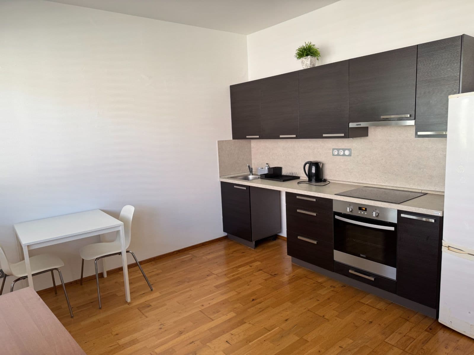 Studio flat to rent, 37 m², Palackého třída, Brno, Jihomoravský Region Studio flat to rent, 37 m², Palackého třída, Brno, Jihomoravský Region