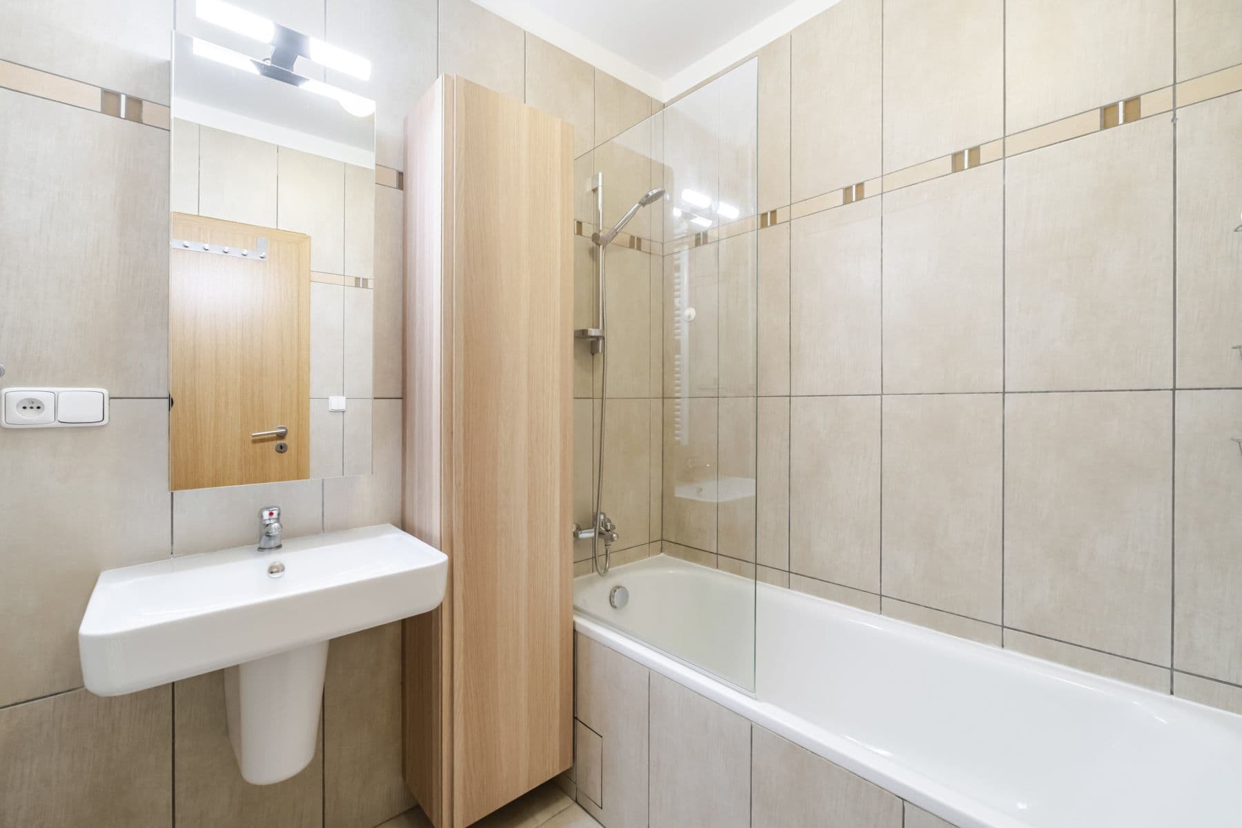 flat to rent, 65 m², U Staré sokolovny, Prague, Prague flat to rent, 65 m², U Staré sokolovny, Prague, Prague