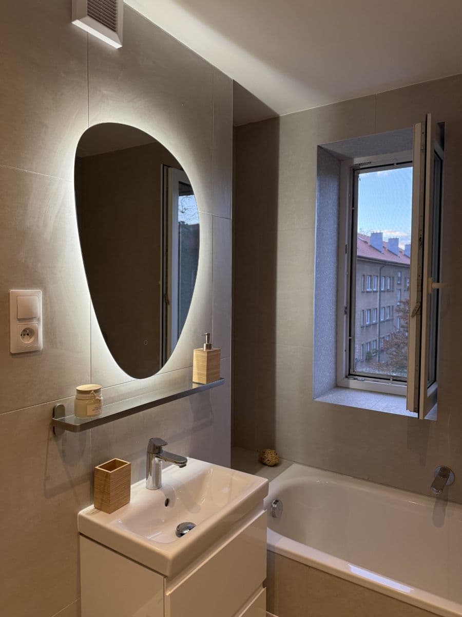 2 bedroom with open-plan kitchen flat to rent, 66 m², Benešova, Kolín, Středočeský Region 2 bedroom with open-plan kitchen flat to rent, 66 m², Benešova, Kolín, Středočeský Region