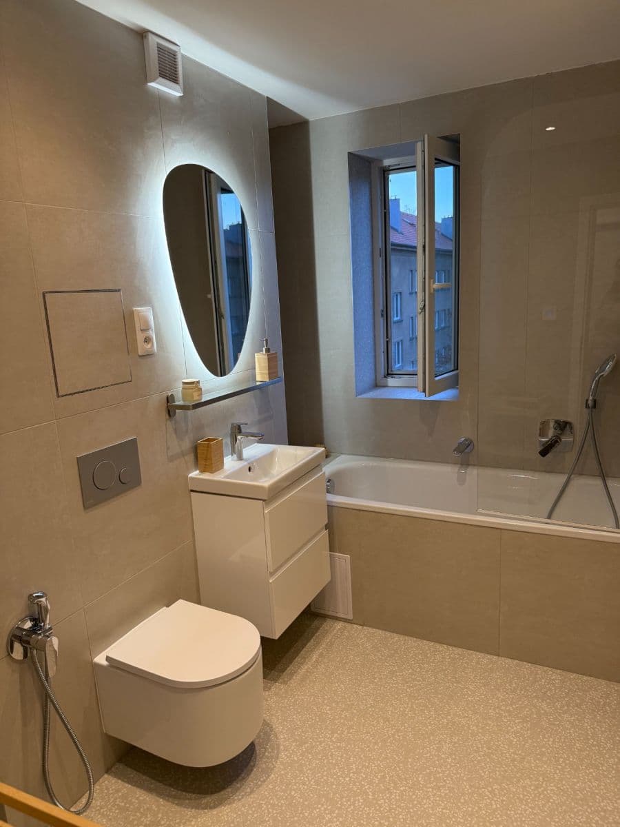 2 bedroom with open-plan kitchen flat to rent, 66 m², Benešova, Kolín, Středočeský Region 2 bedroom with open-plan kitchen flat to rent, 66 m², Benešova, Kolín, Středočeský Region