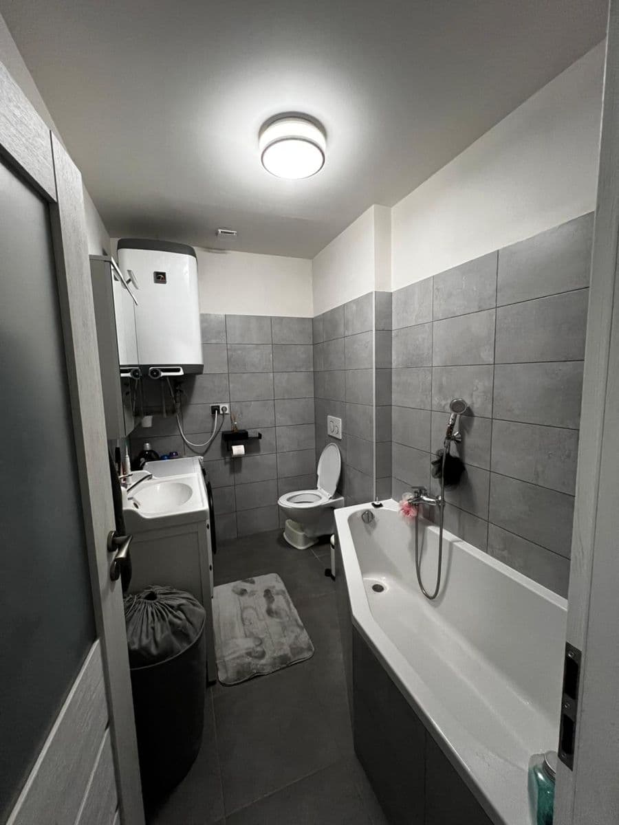 1 bedroom flat to rent, 38 m², Banskobystrická, Brno, Jihomoravský Region 1 bedroom flat to rent, 38 m², Banskobystrická, Brno, Jihomoravský Region