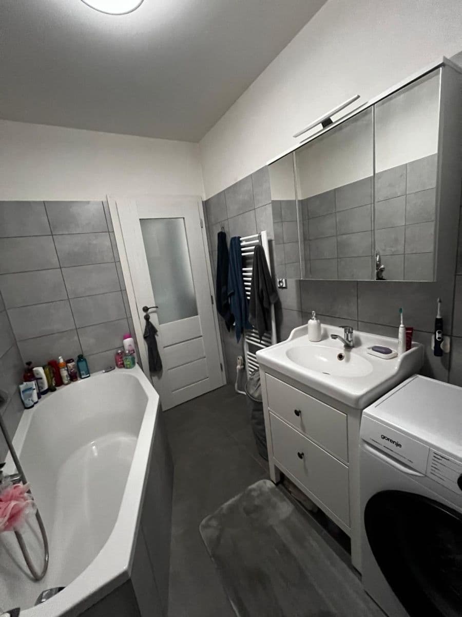 1 bedroom flat to rent, 38 m², Banskobystrická, Brno, Jihomoravský Region 1 bedroom flat to rent, 38 m², Banskobystrická, Brno, Jihomoravský Region