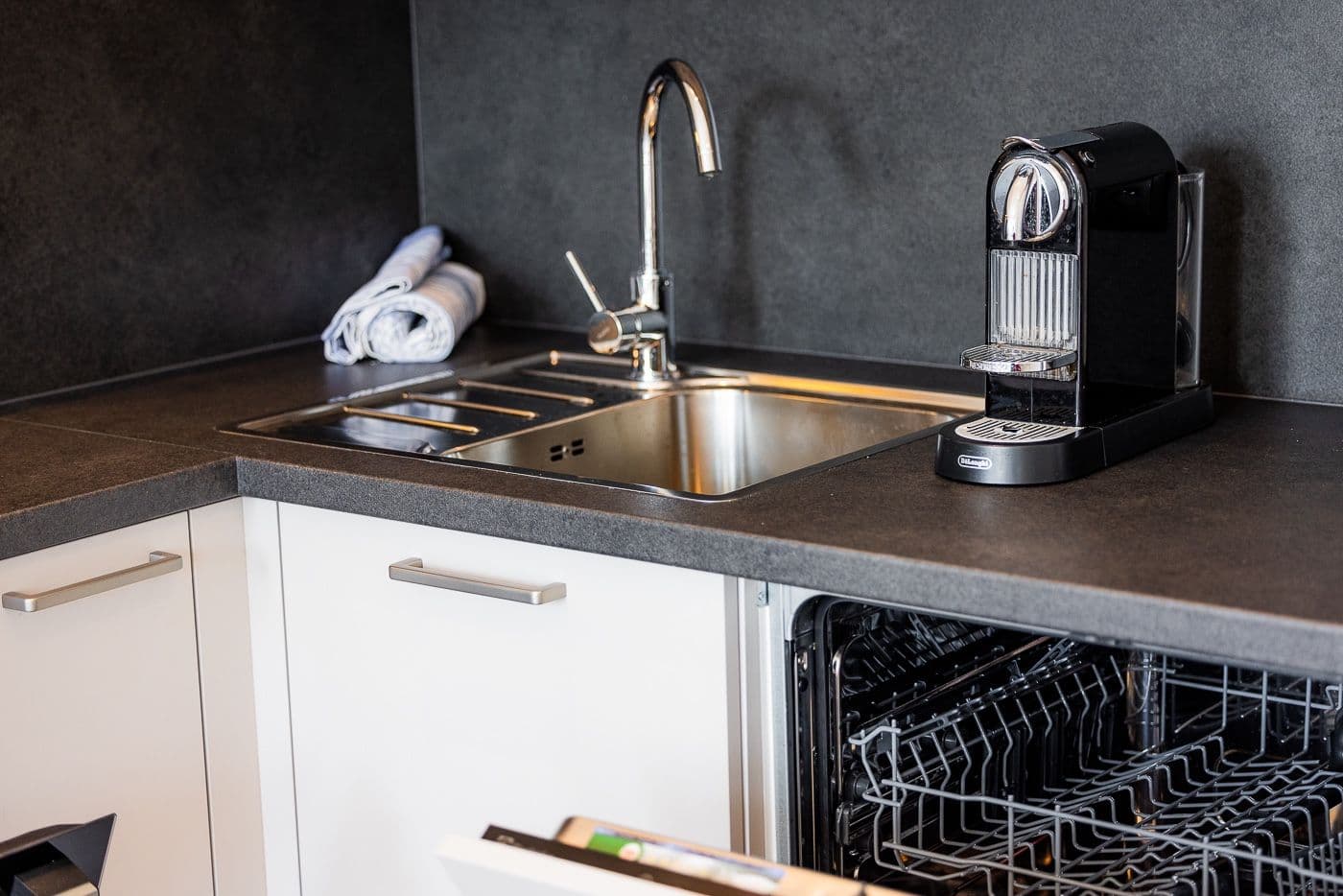 Studio flat to rent, 49 m², V Háji, Prague, Prague Studio flat to rent, 49 m², V Háji, Prague, Prague