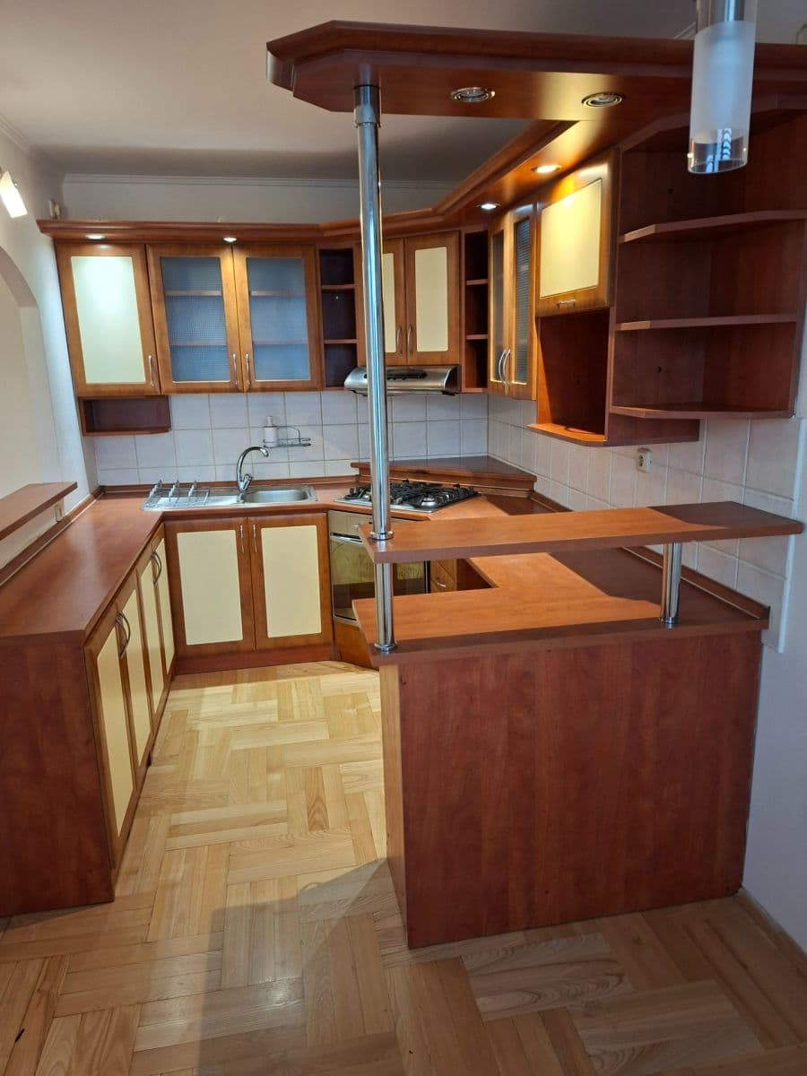 2 bedroom with open-plan kitchen flat to rent, 72 m², Brodská, Příbram, Středočeský Region 2 bedroom with open-plan kitchen flat to rent, 72 m², Brodská, Příbram, Středočeský Region