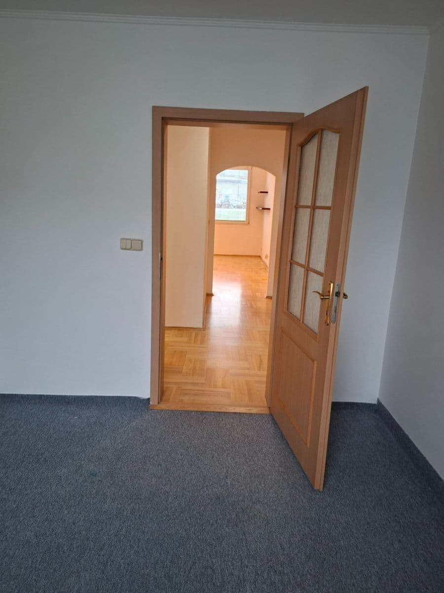 2 bedroom with open-plan kitchen flat to rent, 72 m², Brodská, Příbram, Středočeský Region 2 bedroom with open-plan kitchen flat to rent, 72 m², Brodská, Příbram, Středočeský Region