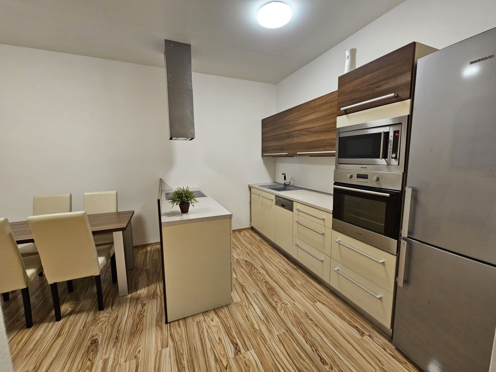 2 bedroom with open-plan kitchen flat to rent, 86 m², Legionářská, Kuřim, Jihomoravský Region 2 bedroom with open-plan kitchen flat to rent, 86 m², Legionářská, Kuřim, Jihomoravský Region