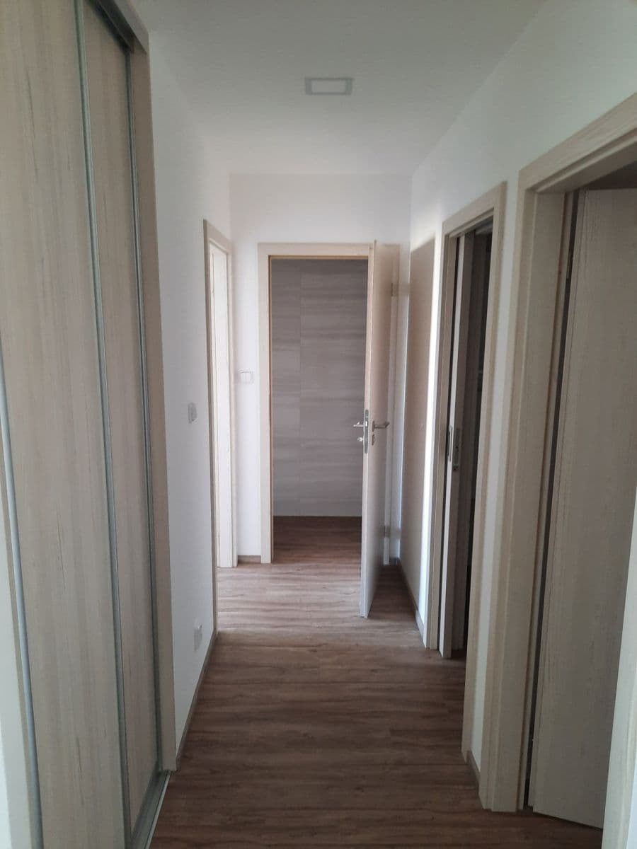 3 bedroom flat for sale, 69 m², Vodárenská, Kladno, Středočeský Region 3 bedroom flat for sale, 69 m², Vodárenská, Kladno, Středočeský Region