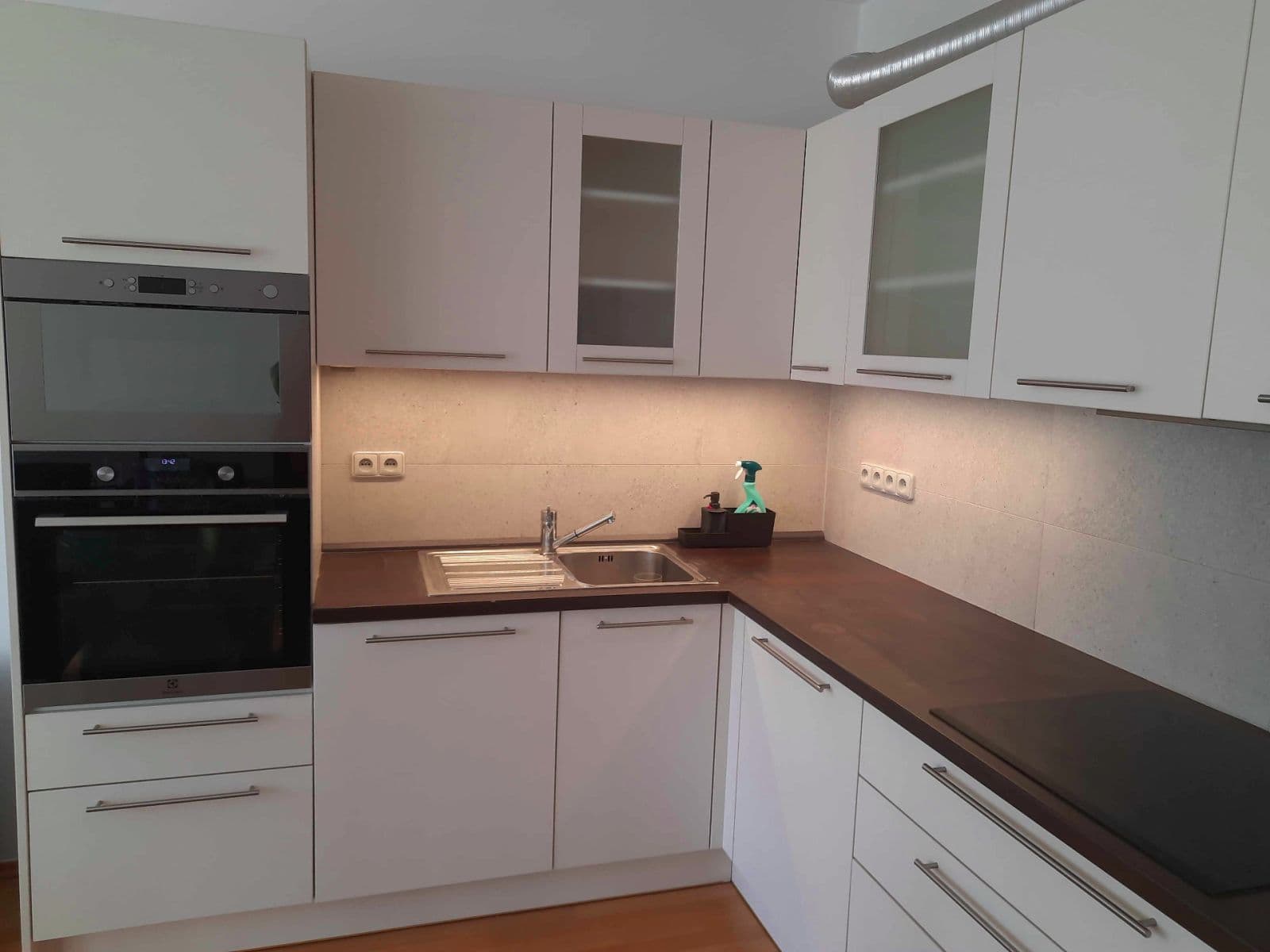 2 bedroom with open-plan kitchen flat to rent, 79 m², Muškova, Prague, Prague 2 bedroom with open-plan kitchen flat to rent, 79 m², Muškova, Prague, Prague