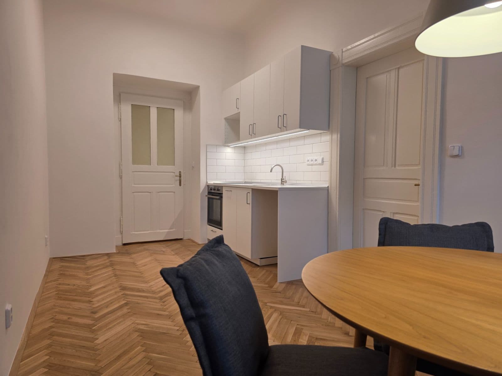 1 bedroom with open-plan kitchen flat to rent, 39 m², Jagellonská, Prague, Prague 1 bedroom with open-plan kitchen flat to rent, 39 m², Jagellonská, Prague, Prague
