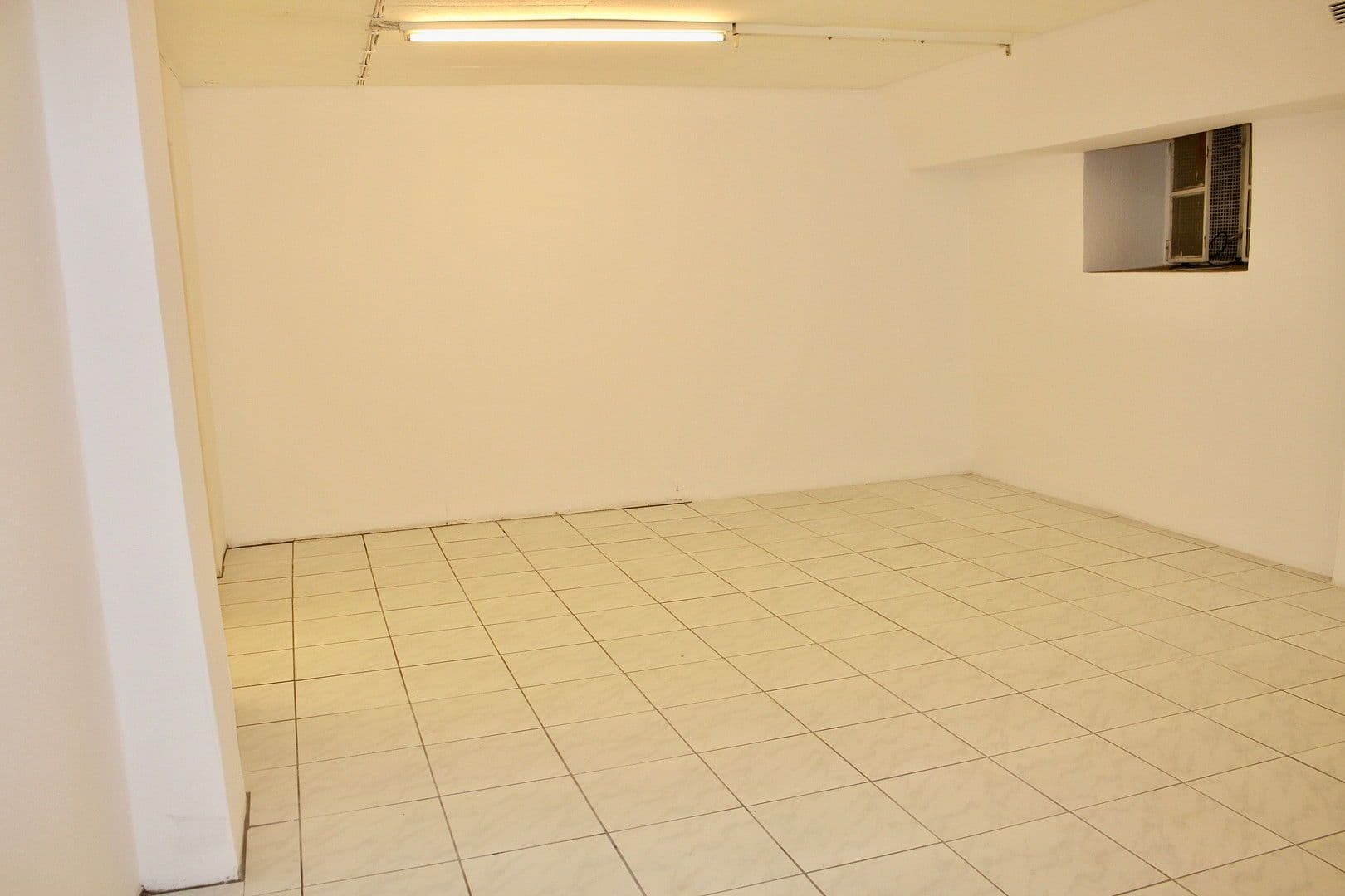 office to rent, 239 m², Am Buchenbaum 21, Duisburg, North Rhine-Westphalia office to rent, 239 m², Am Buchenbaum 21, Duisburg, North Rhine-Westphalia