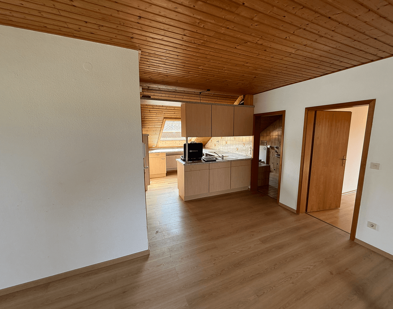 3 bedroom flat to rent, 97 m², Edmund Merz Strasse 11, Glattbach, Bavaria 3 bedroom flat to rent, 97 m², Edmund Merz Strasse 11, Glattbach, Bavaria