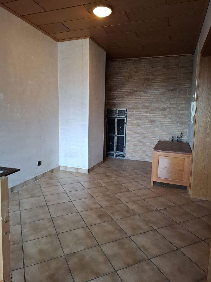 house to rent, 140 m², Niederburg, Rhineland-Palatinate house to rent, 140 m², Niederburg, Rhineland-Palatinate