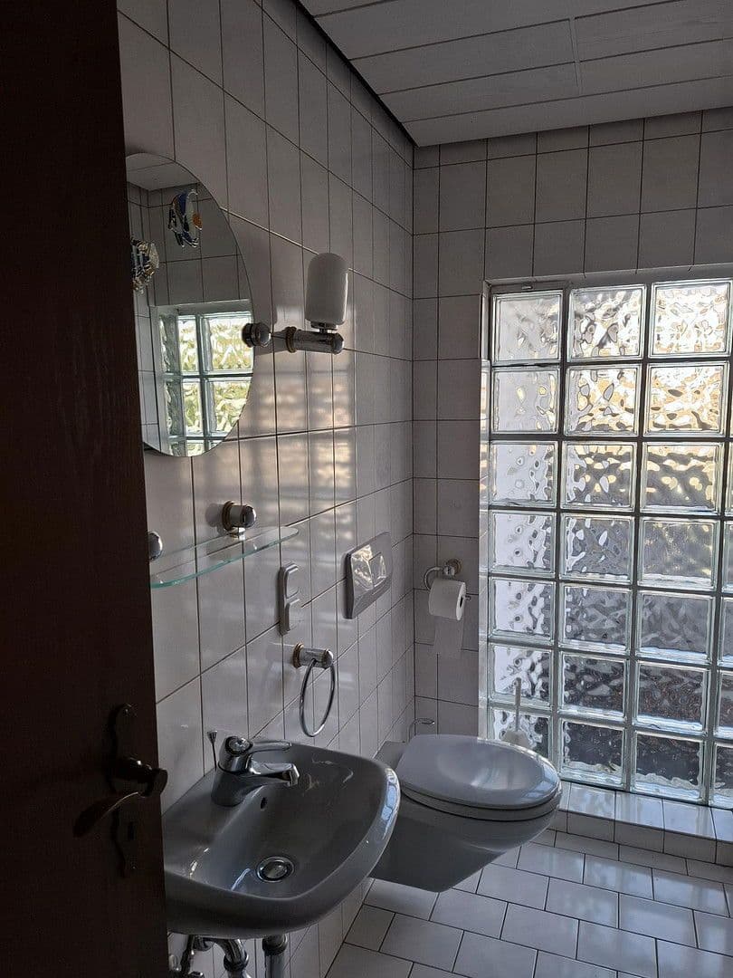 house to rent, 140 m², Niederburg, Rhineland-Palatinate house to rent, 140 m², Niederburg, Rhineland-Palatinate