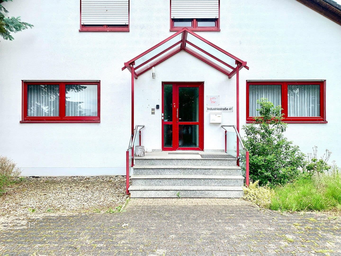 office to rent, 112 m², Adelsdorf, Bavaria office to rent, 112 m², Adelsdorf, Bavaria