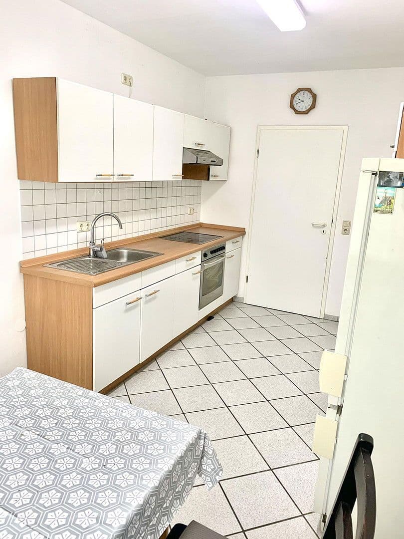 office to rent, 112 m², Adelsdorf, Bavaria office to rent, 112 m², Adelsdorf, Bavaria