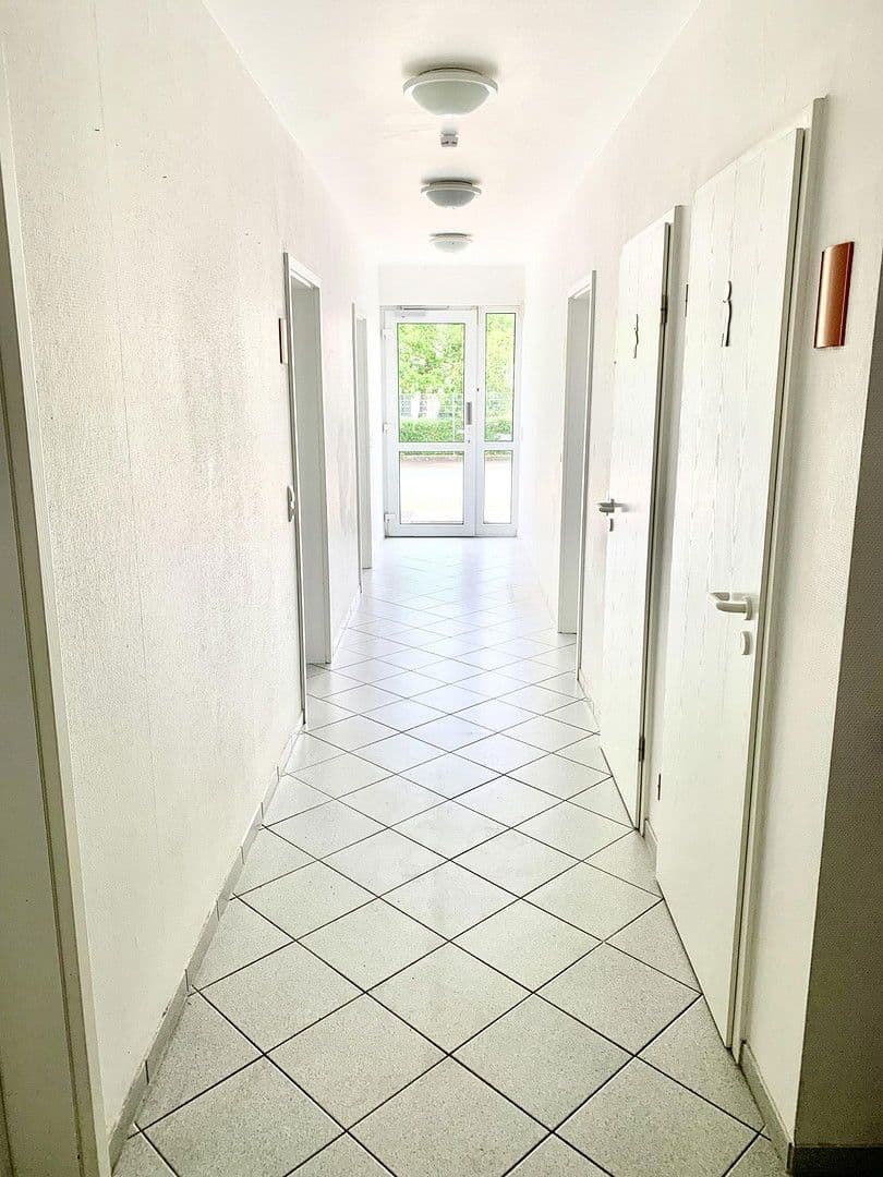 office to rent, 112 m², Adelsdorf, Bavaria office to rent, 112 m², Adelsdorf, Bavaria