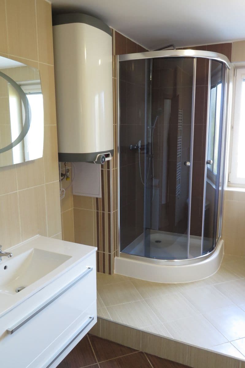 3 bedroom flat to rent, 76 m², Kochova, Chomutov, Ústecký Region 3 bedroom flat to rent, 76 m², Kochova, Chomutov, Ústecký Region