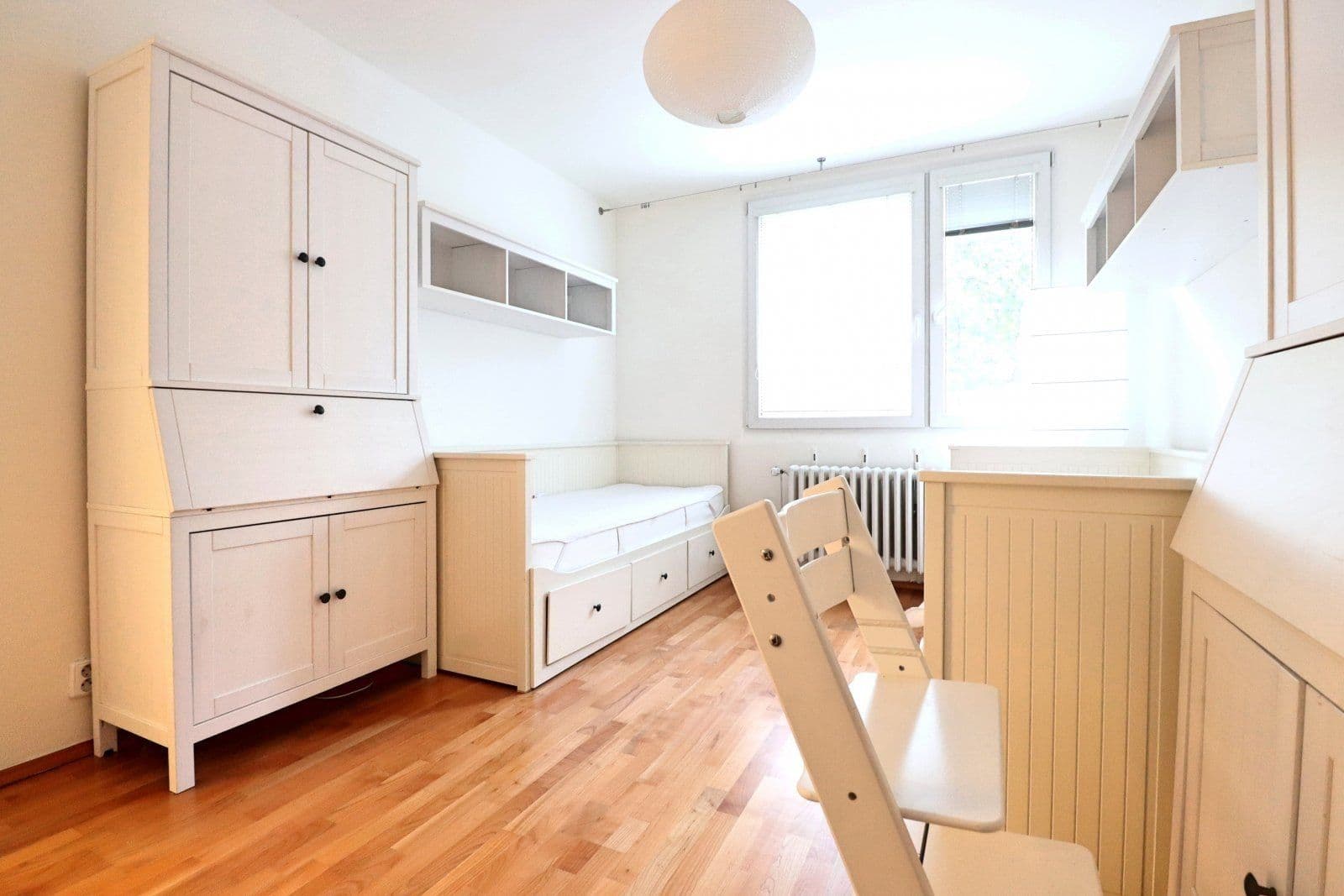 3 bedroom with open-plan kitchen flat to rent, 84 m², Na Okrouhlíku, Prague, Prague 3 bedroom with open-plan kitchen flat to rent, 84 m², Na Okrouhlíku, Prague, Prague