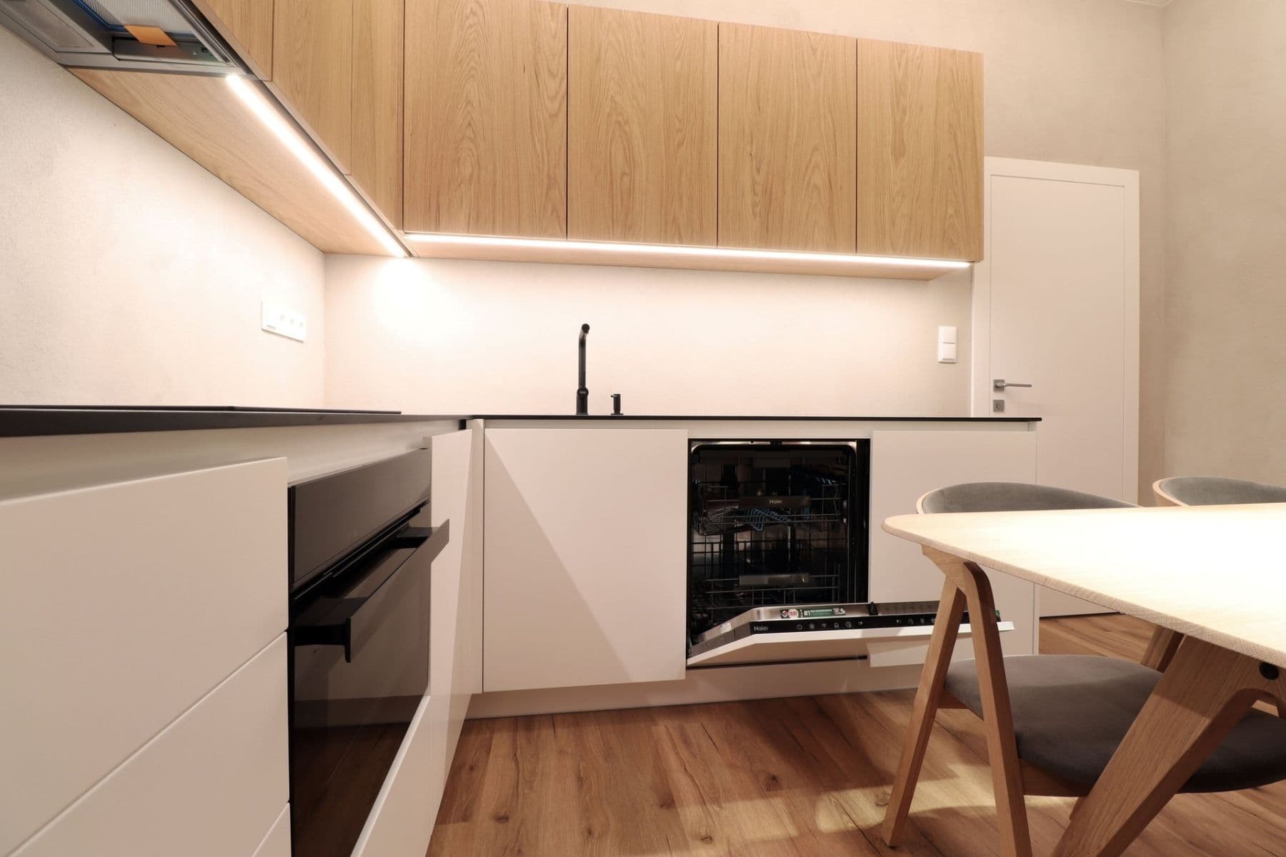 3 bedroom flat to rent, 78 m², Londýnská, Prague, Prague 3 bedroom flat to rent, 78 m², Londýnská, Prague, Prague