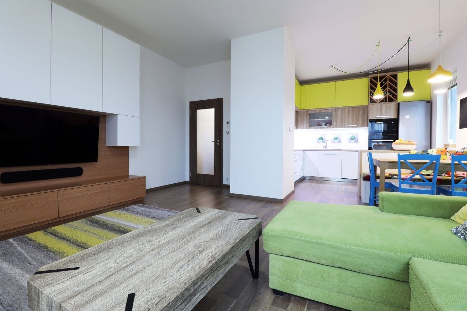 2 bedroom with open-plan kitchen flat to rent, 74 m², Rižská, Prague, Prague 2 bedroom with open-plan kitchen flat to rent, 74 m², Rižská, Prague, Prague