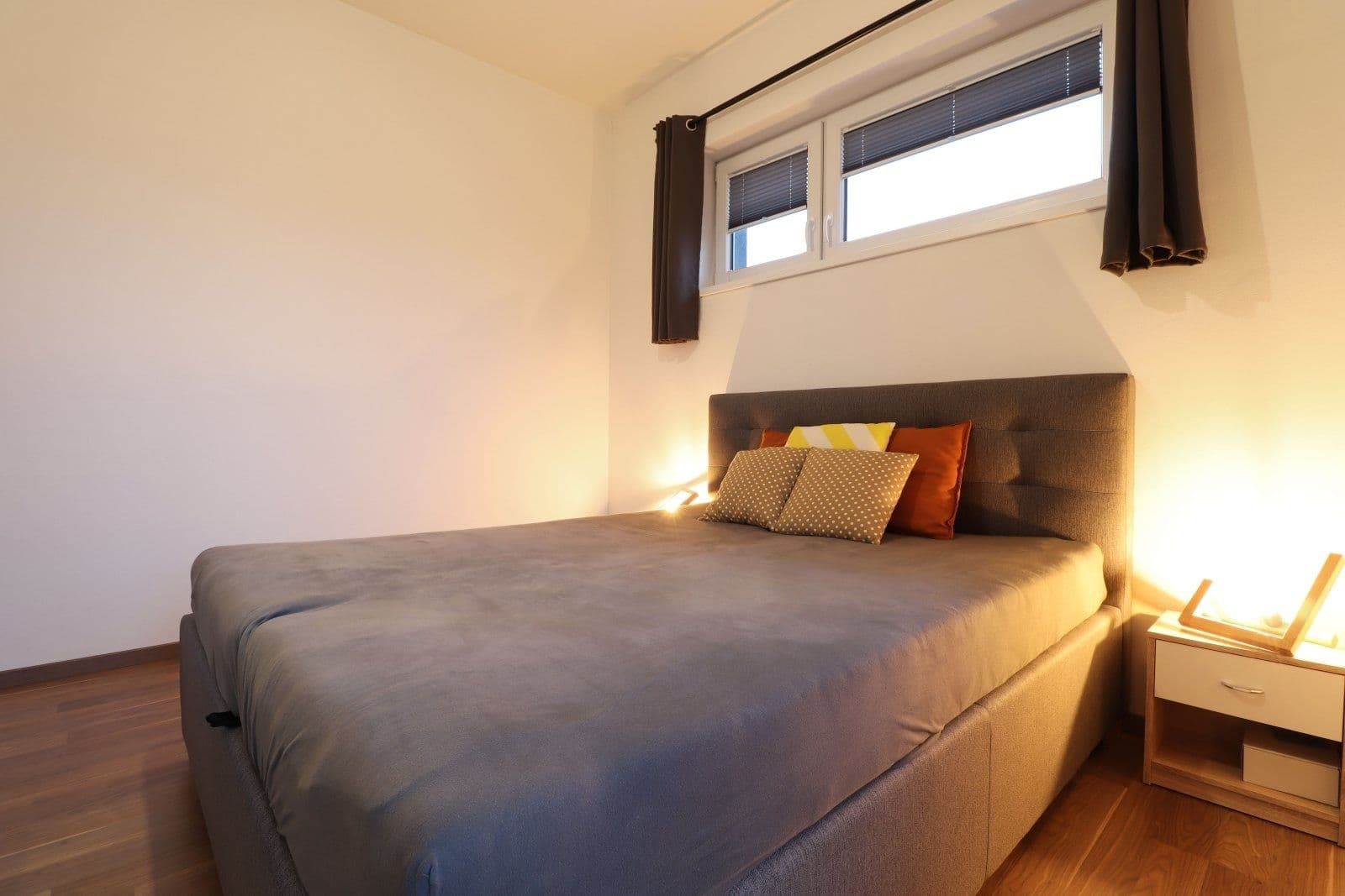 2 bedroom with open-plan kitchen flat to rent, 74 m², Rižská, Prague, Prague 2 bedroom with open-plan kitchen flat to rent, 74 m², Rižská, Prague, Prague