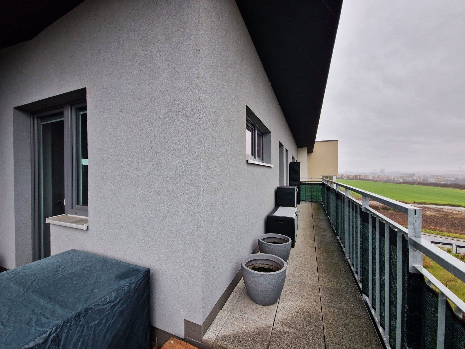 2 bedroom with open-plan kitchen flat to rent, 74 m², Rižská, Prague, Prague 2 bedroom with open-plan kitchen flat to rent, 74 m², Rižská, Prague, Prague