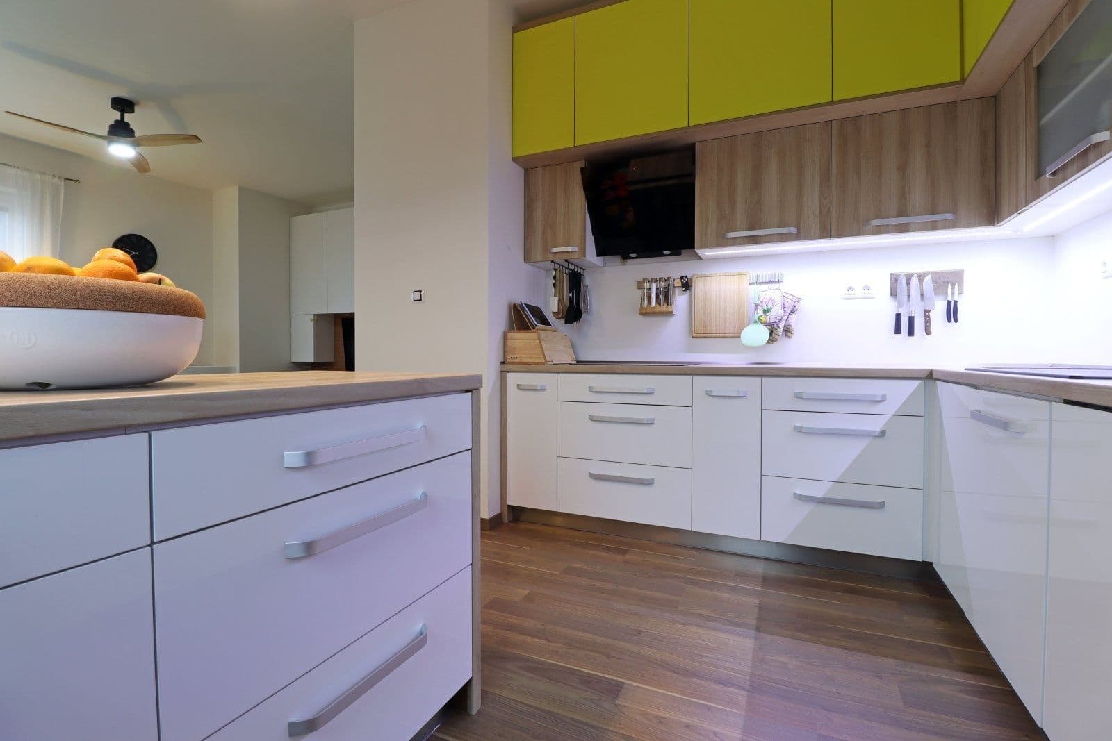 2 bedroom with open-plan kitchen flat to rent, 74 m², Rižská, Prague, Prague 2 bedroom with open-plan kitchen flat to rent, 74 m², Rižská, Prague, Prague