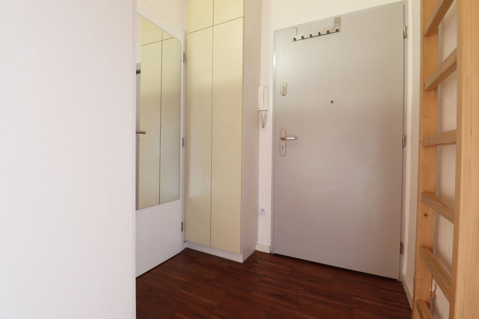 Studio flat to rent, 16 m², Parléřova, Prague, Prague Studio flat to rent, 16 m², Parléřova, Prague, Prague