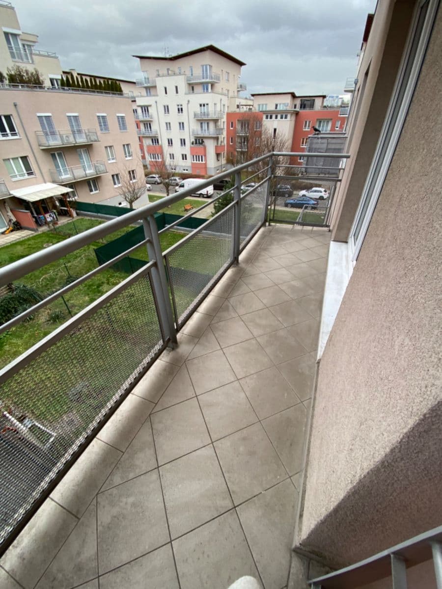 Studio flat to rent, 29 m², Mattioliho, Prague, Prague Studio flat to rent, 29 m², Mattioliho, Prague, Prague