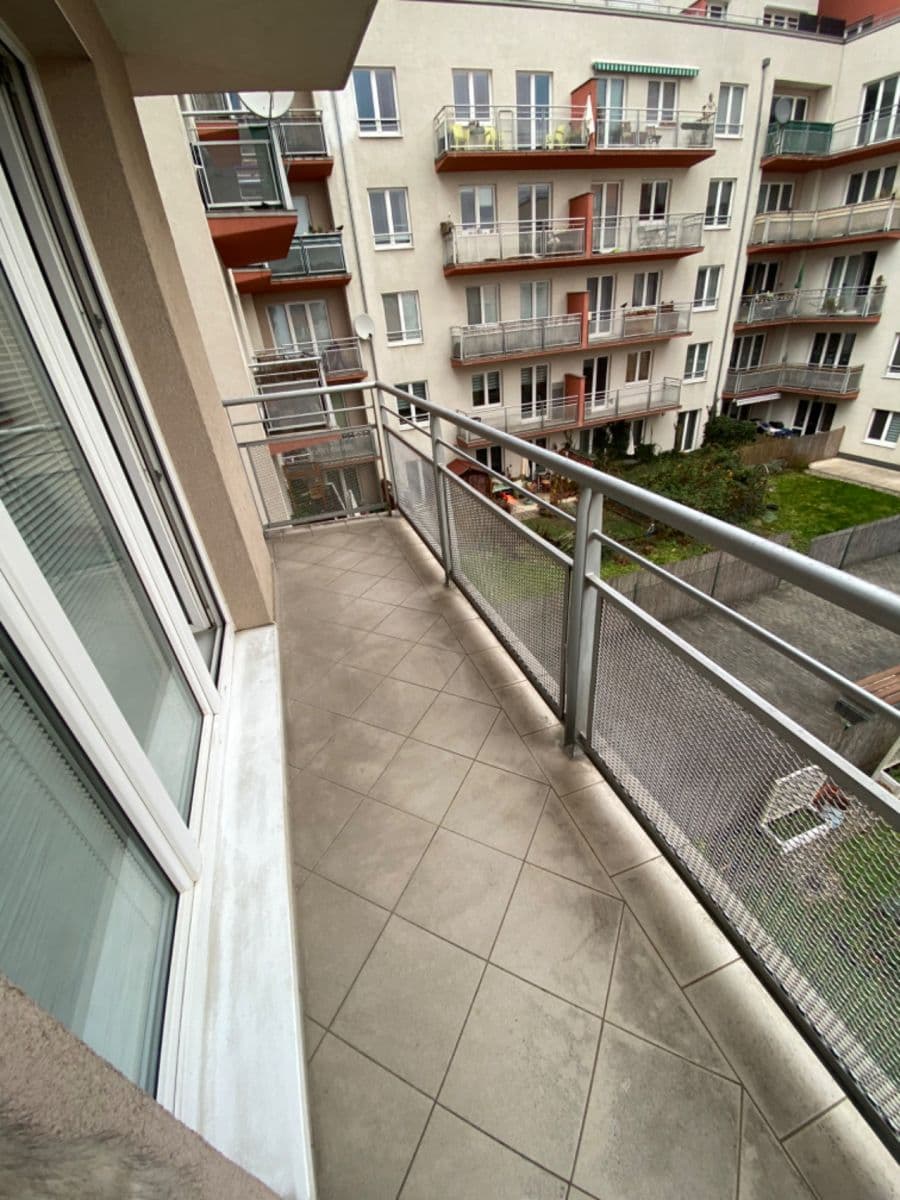 Studio flat to rent, 29 m², Mattioliho, Prague, Prague Studio flat to rent, 29 m², Mattioliho, Prague, Prague