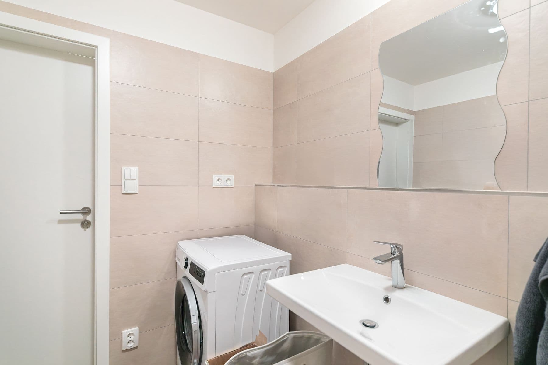 2 bedroom with open-plan kitchen flat for sale, 65 m², Augustina Lukeše, Brandýs nad Labem-Stará Boleslav, Středočeský Region 2 bedroom with open-plan kitchen flat for sale, 65 m², Augustina Lukeše, Brandýs nad Labem-Stará Boleslav, Středočeský Region