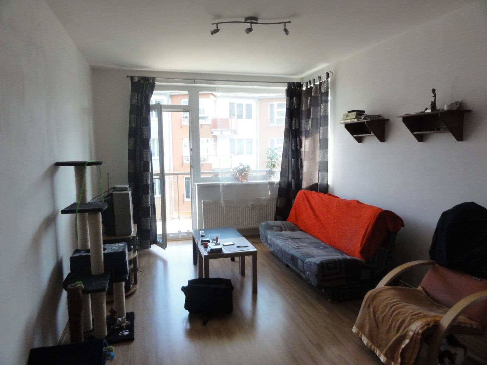 1 bedroom with open-plan kitchen flat to rent, 67 m², Pod Harfou, Prague, Prague 1 bedroom with open-plan kitchen flat to rent, 67 m², Pod Harfou, Prague, Prague