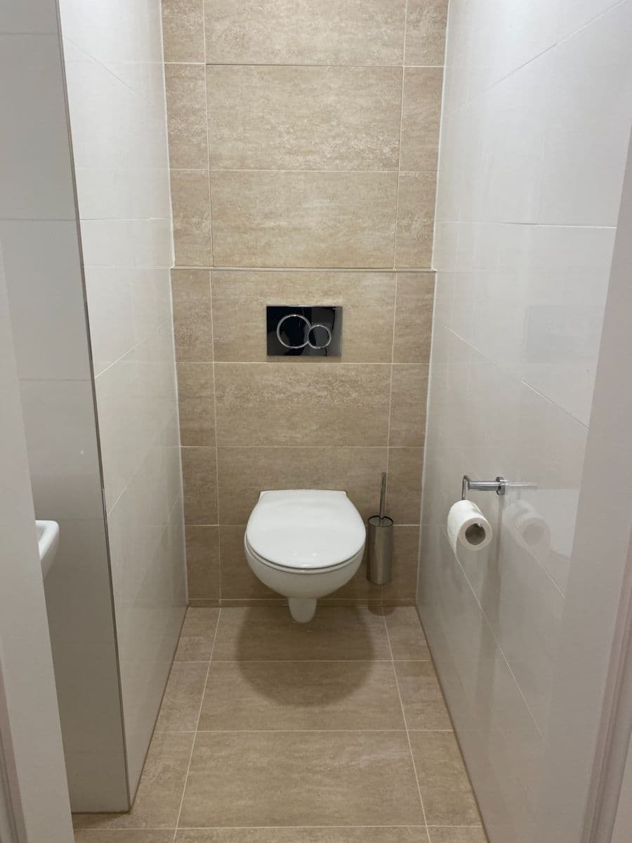 2 bedroom with open-plan kitchen flat for sale, 76 m², Na růžovém poli, Kladno, Středočeský Region 2 bedroom with open-plan kitchen flat for sale, 76 m², Na růžovém poli, Kladno, Středočeský Region