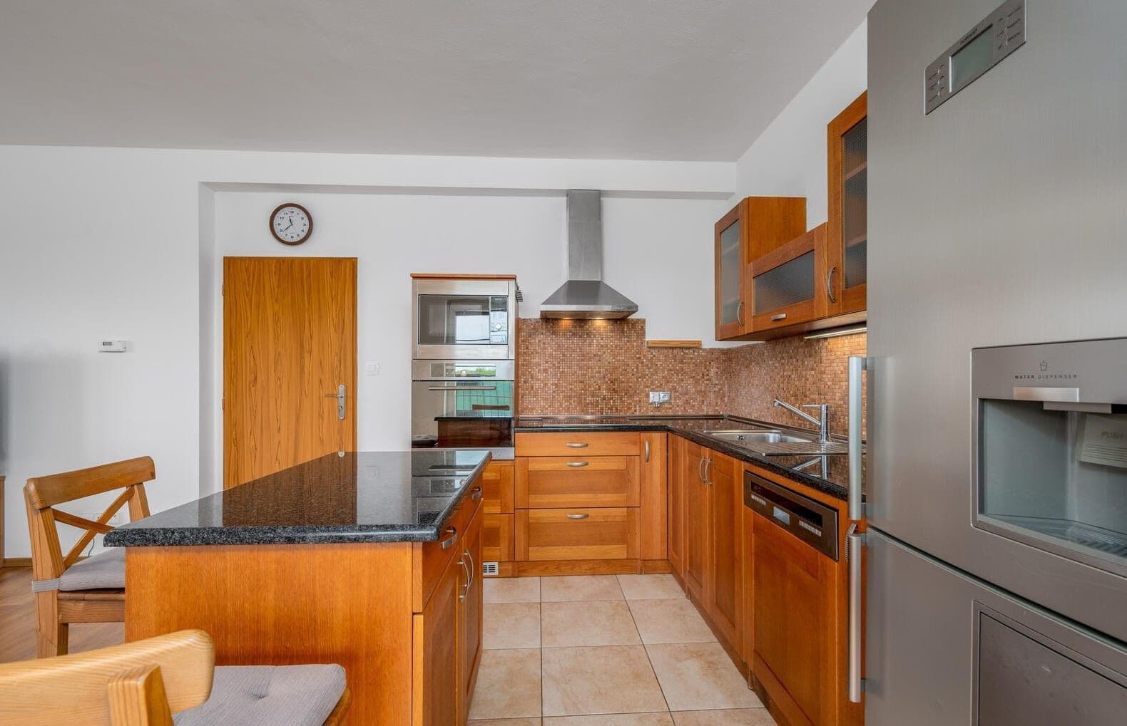 1 bedroom with open-plan kitchen flat to rent, 60 m², Habrová, Holubice, Středočeský Region 1 bedroom with open-plan kitchen flat to rent, 60 m², Habrová, Holubice, Středočeský Region