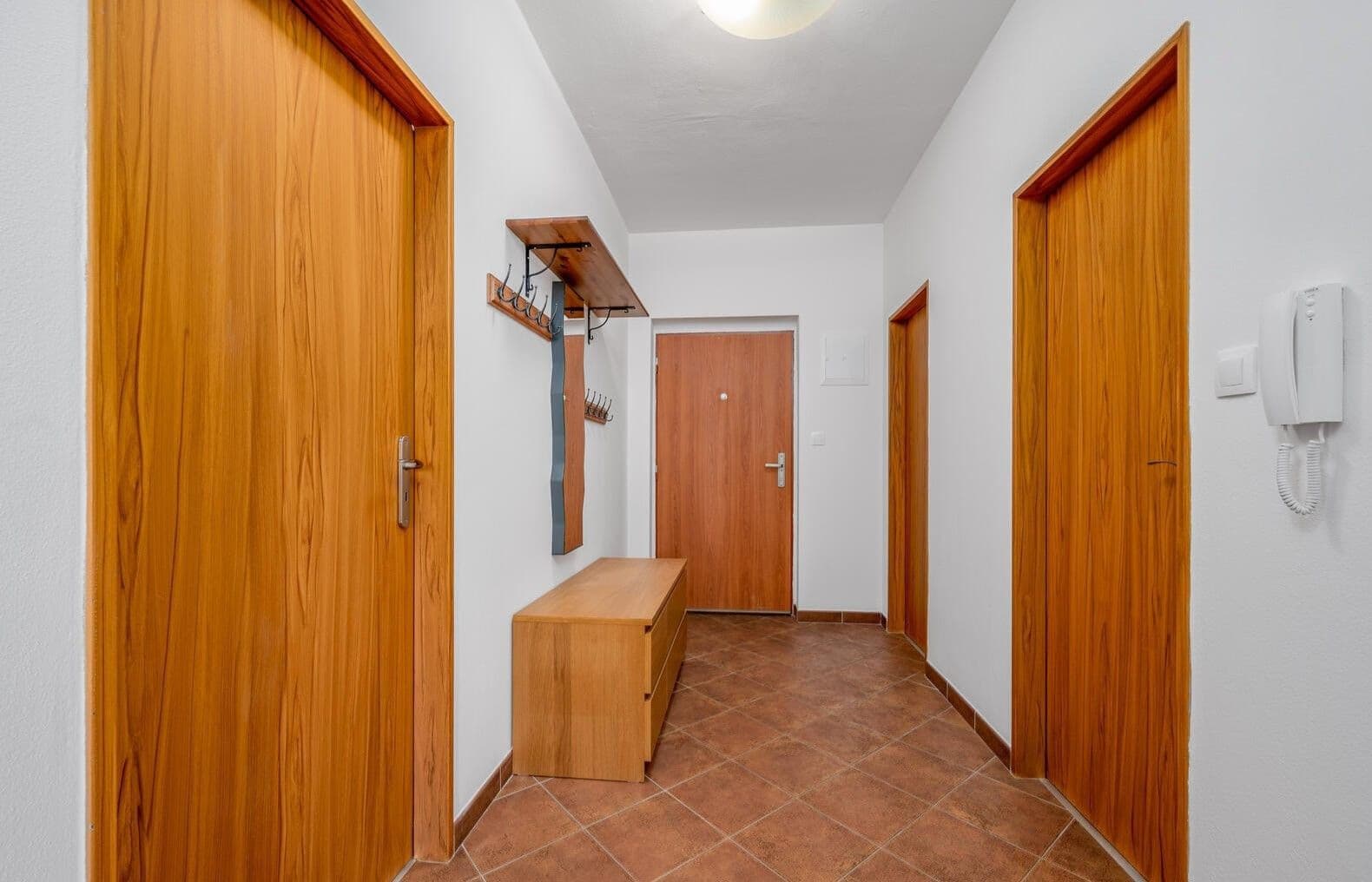 1 bedroom with open-plan kitchen flat to rent, 60 m², Habrová, Holubice, Středočeský Region 1 bedroom with open-plan kitchen flat to rent, 60 m², Habrová, Holubice, Středočeský Region