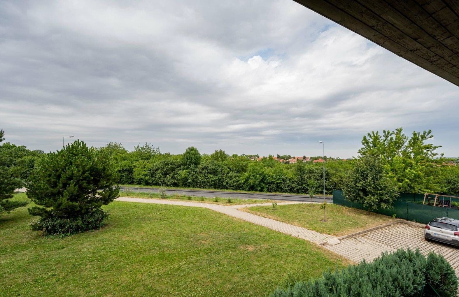 1 bedroom with open-plan kitchen flat to rent, 60 m², Habrová, Holubice, Středočeský Region 1 bedroom with open-plan kitchen flat to rent, 60 m², Habrová, Holubice, Středočeský Region