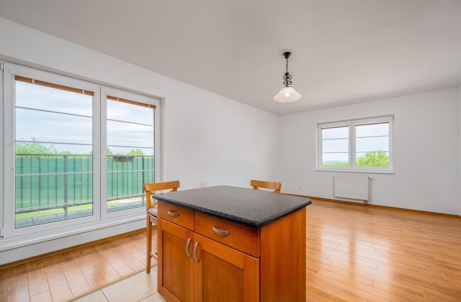 1 bedroom with open-plan kitchen flat to rent, 60 m², Habrová, Holubice, Středočeský Region 1 bedroom with open-plan kitchen flat to rent, 60 m², Habrová, Holubice, Středočeský Region