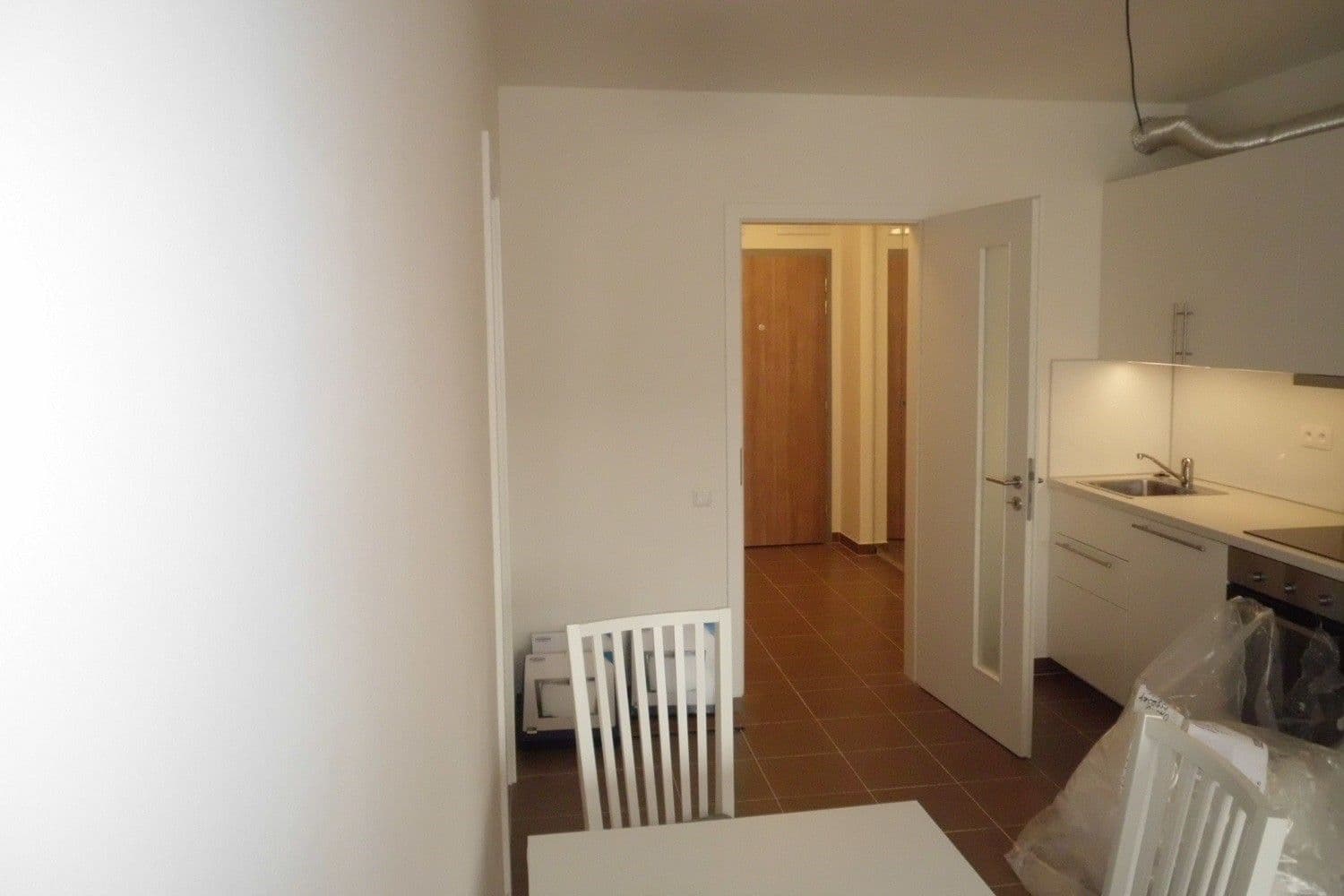 1 bedroom with open-plan kitchen flat to rent, 53 m², Olgy Havlové, Prague, Prague 1 bedroom with open-plan kitchen flat to rent, 53 m², Olgy Havlové, Prague, Prague